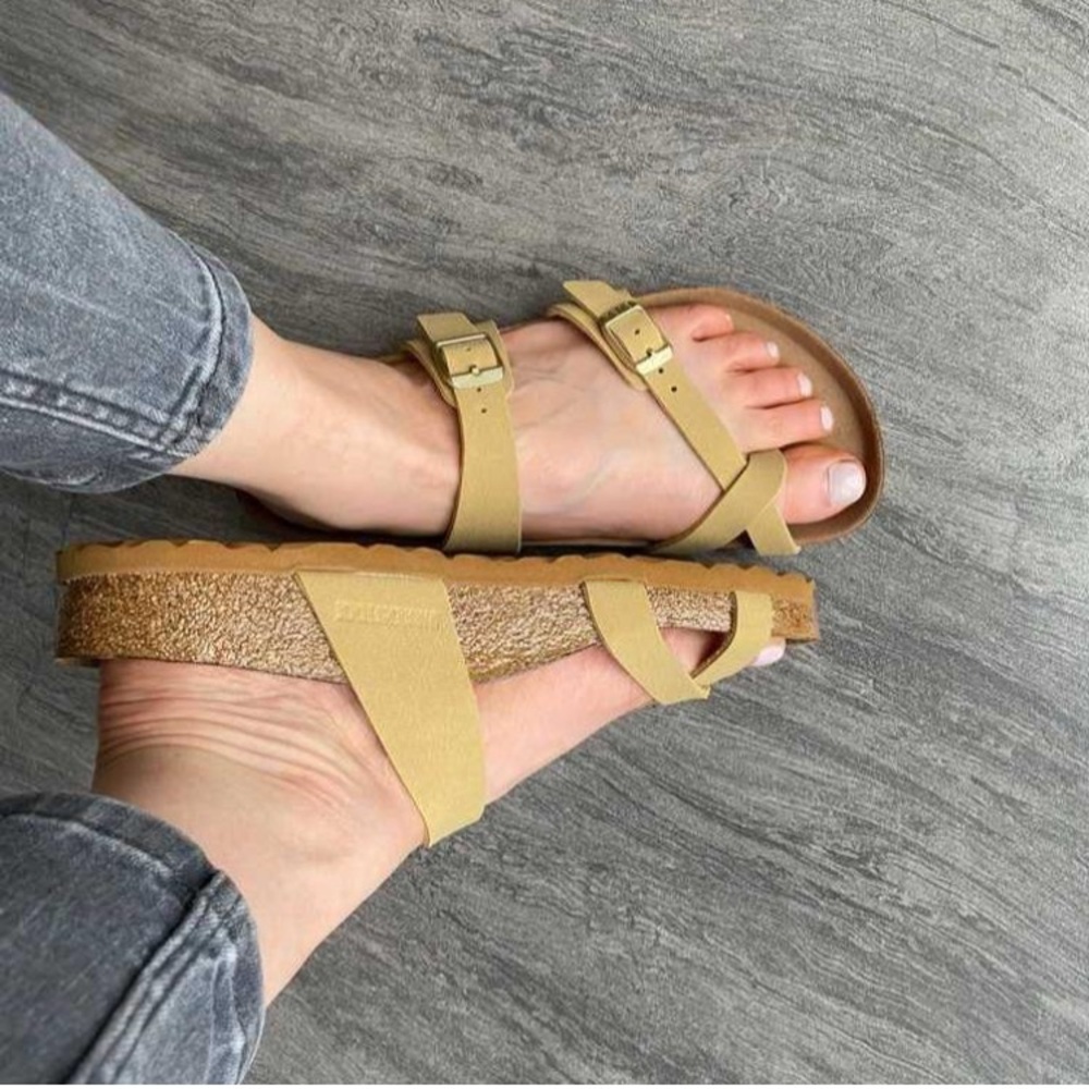 COMFORTAIRE Sandals with Buckle Straps